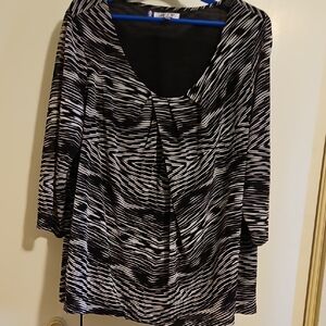 Jennifer Lopez Black and White Patterned Blouse